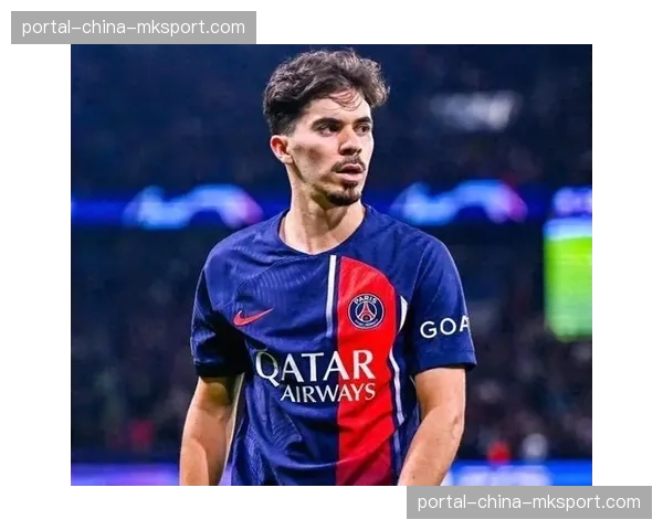 巴黎圣日耳曼与中场维蒂尼亚完成五年续约