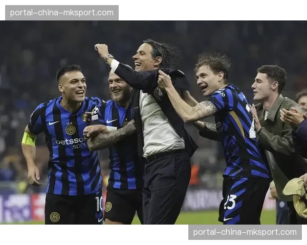 战报：国际米兰2-2战平多特蒙德，劳塔罗点射绝平